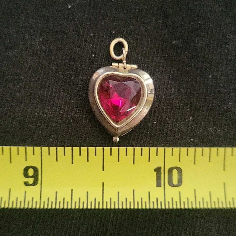 Red Rhinestone Heart Locket - Picture 7 of 12